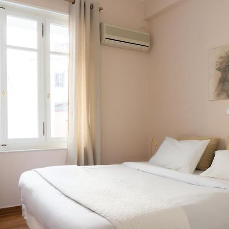 Appartamento Hadrians Den In Heart Of Plaka By Jj Hospitality Atene Esterno foto