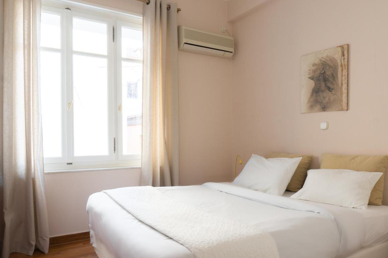 Appartamento Hadrians Den In Heart Of Plaka By Jj Hospitality Atene Esterno foto